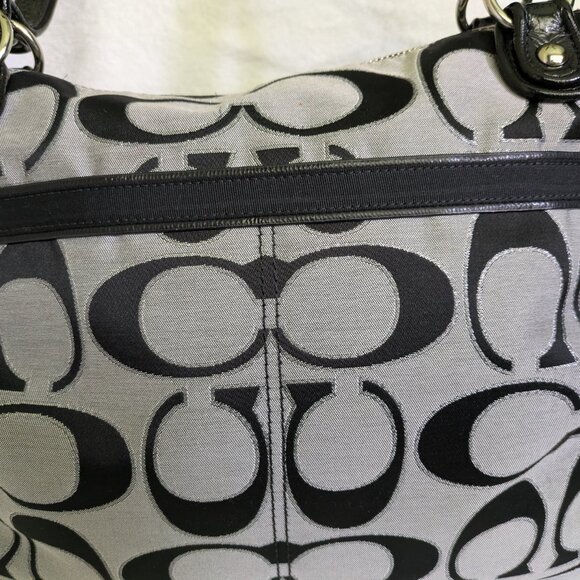 COACH Poppy Black & Silver Outline Hobo Tote $60.00 - Picture 3 of 10